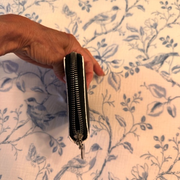 Versace Black and White Medusa Clutch - Picture 4 of 10